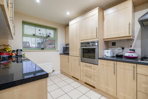 Kitchen- click for photo gallery